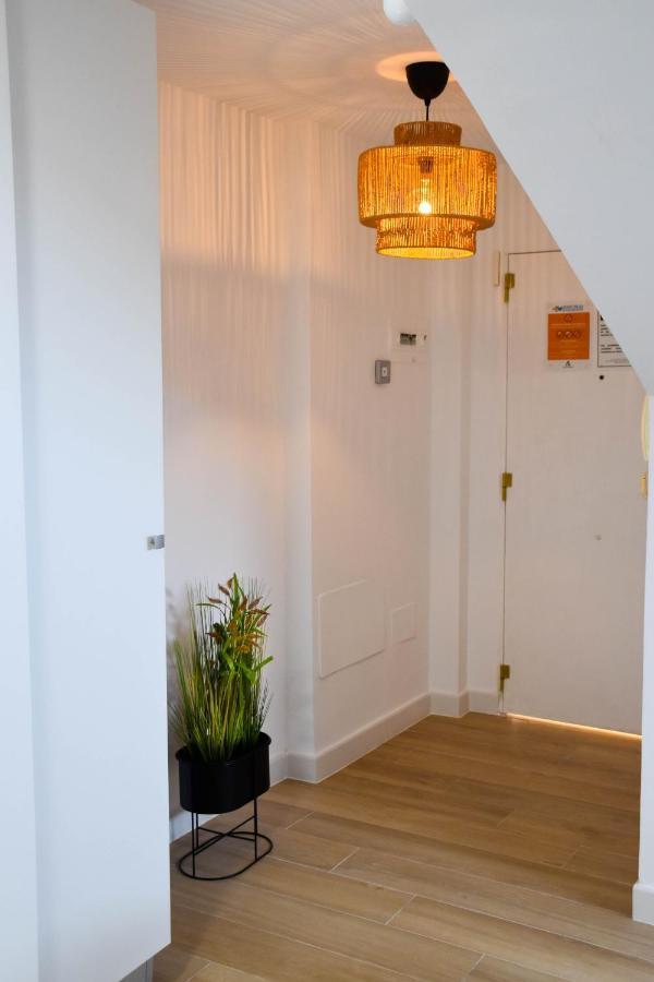 Holidays2Malaga Trinidad Renovated 1 Bedroom Penthouse Close To City Center Eksteriør bilde