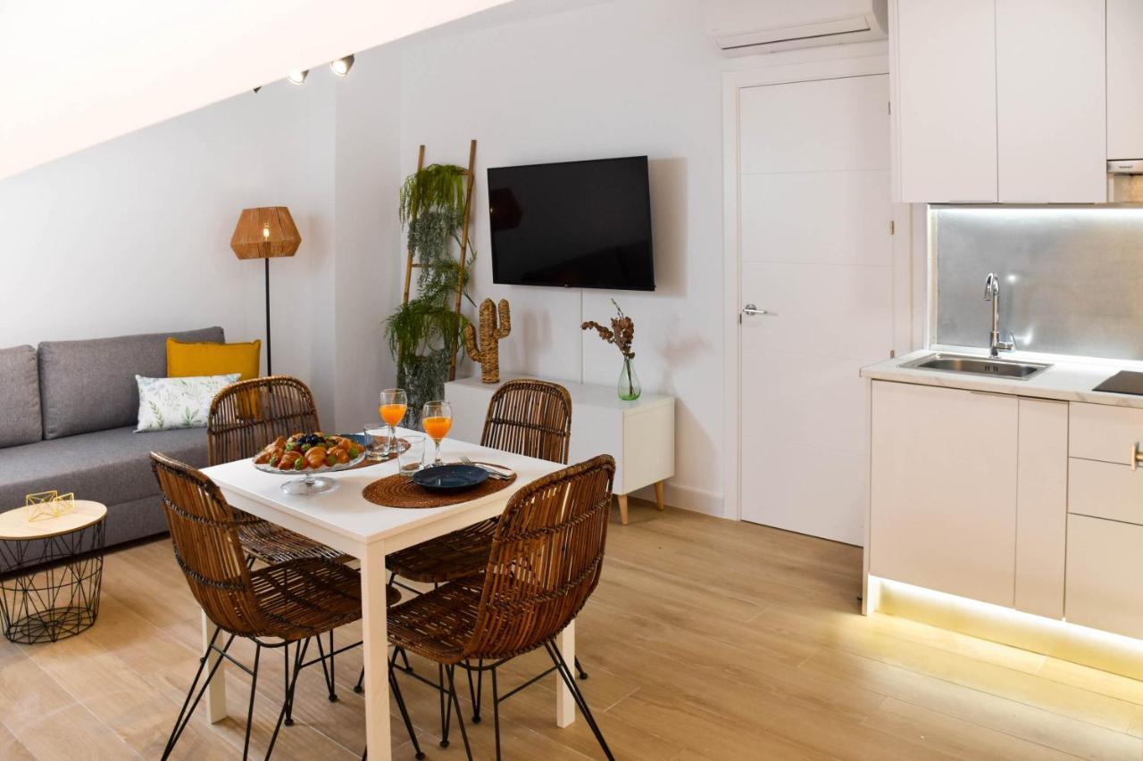 Holidays2Malaga Trinidad Renovated 1 Bedroom Penthouse Close To City Center Eksteriør bilde